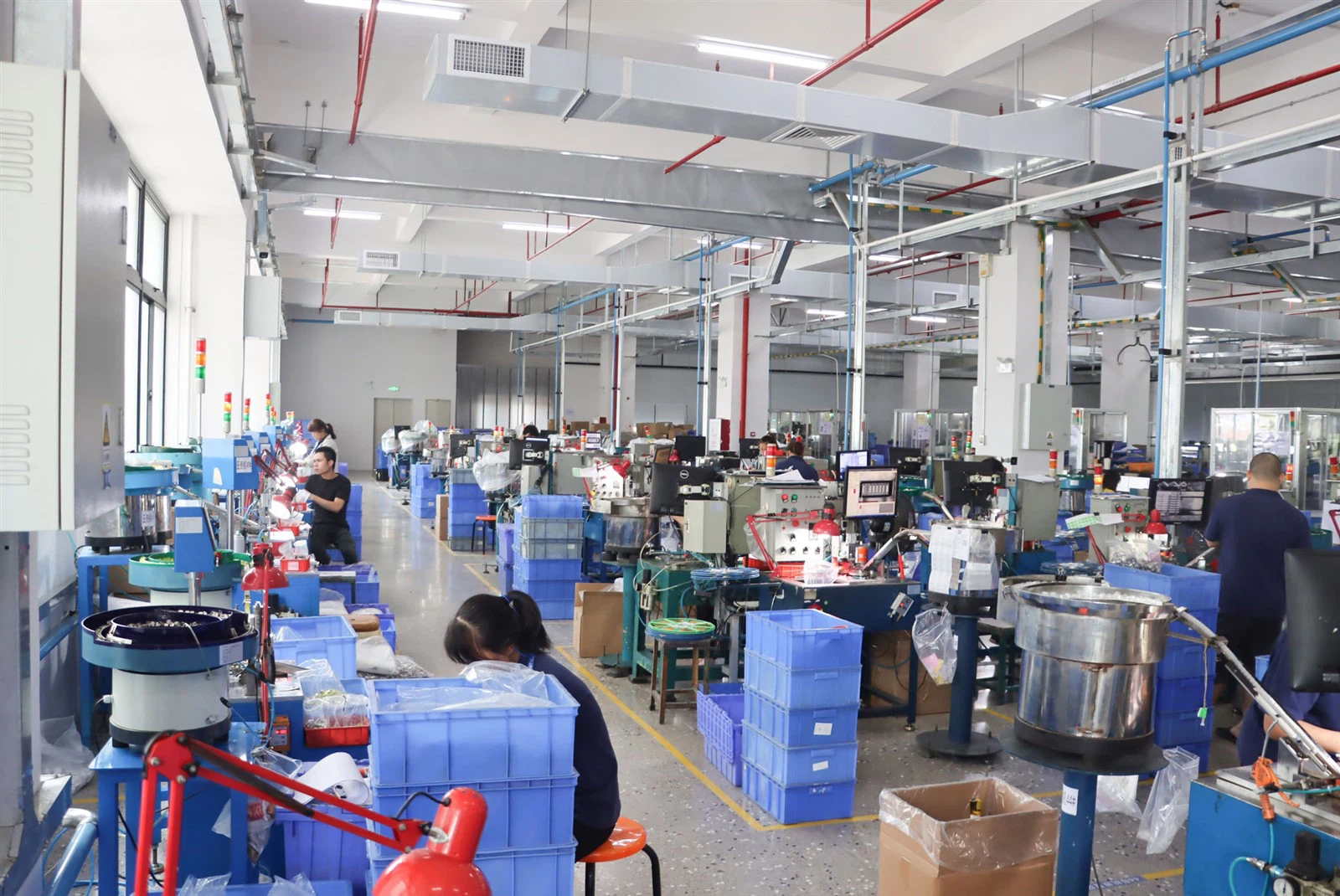 RJ45plugFactoryWorkshopDisplay RJ45plugFactoryWorkshopDisplay